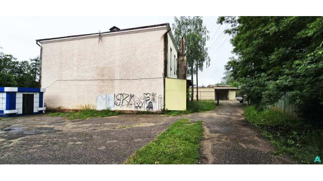 Капитальное строение с инв. №220/C-14817, магазин «Универмаг» пл. 590,7 кв.м. (Витебская обл., Глубокский р-н, г.п.Подсвилье, ул. Советская, 35)