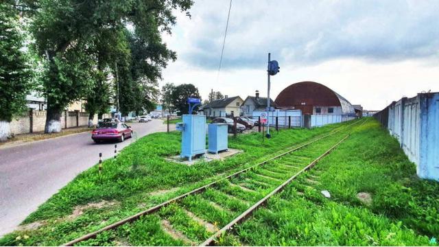 Комплекс 5 зданий торговой базы (АБК, склады и гаражи) общей пл. 2883,6 кв.м. с сетями и благоустройством территории, расположенных на земельном участке пл. 0,9684 га (Витебская обл., г.Витебск, ул. Мясникова, 4А)