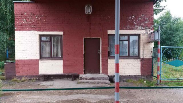 Комплекс зданий и сооружений автобазы общей пл. 1555 кв.м. с асфальтобетон. площадкой 0,8 га (г.Глубокое, ул. Железнодорожная, 1)