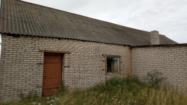 Капитальное строение с инв. №220/C-16512, магазин пл. 111,5 кв.м. (Глубокский р-н, д. Шараги, ул. Центральная, 16)