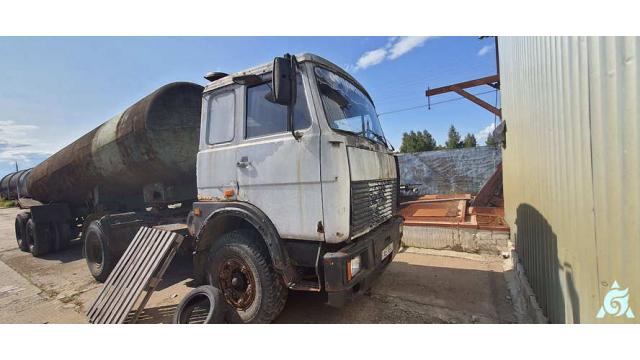 Автомобиль грузовой седельный тягач МАЗ 54329, 2000 г.в., рег. №АЕ 9894-6 (Могилевский р-н, д.Макаренцы)