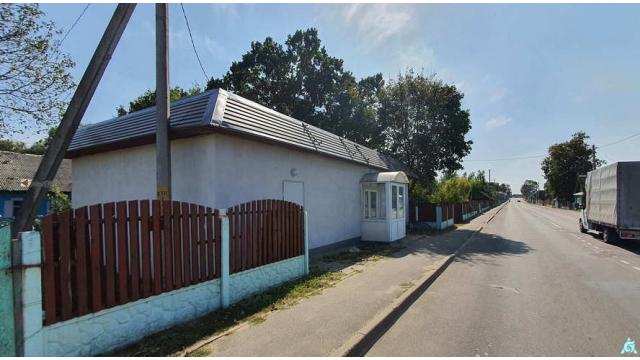 Капитальное строение с инв. №615/C-16184, магазин №13 пл. 52,4 кв.м. (Минская обл., Червенский р-н, г.Червень, ул. Н.Зеневича, 26)