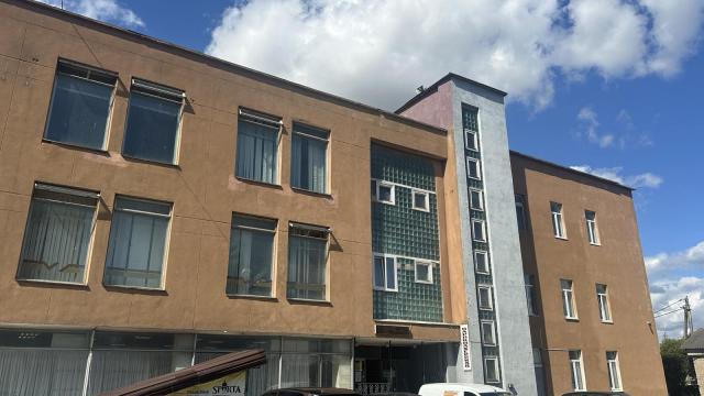 Капитальное строение с инв. №620/C-1283, магазин «Дом торговли» пл. 9777,8 кв.м. (Минская обл., г.Дзержинск, ул. Карла Маркса, 3)