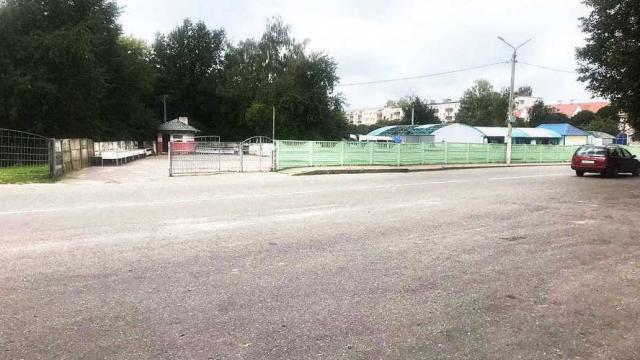 Рынок в г.Барань, капитальное строение с инв. №240/C-21190, здание туалета пл. 6 кв.м., (Витебская обл., Оршанский р-н, г.Барань, ул. Заречная, 1А)