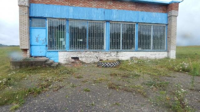 Капитальное строение с инв. №254/C-8641, магазин пл. 142,5 кв.м. (Миорский р-н, Перебродский с/с, д. Заболотье, 19)