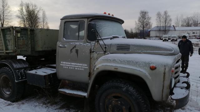 Автомобиль седельный тягач ЗИЛ ММЗ-4502, 1991 г.в. (г.Витебск, ул. Ленинградская, 138)