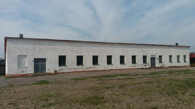 Капитальное cтроение с инв. №220/C-27971, центральный рынок пл. 19087,0 кв.м. (г.Глубокое, ул. Физкультурная, 1А)