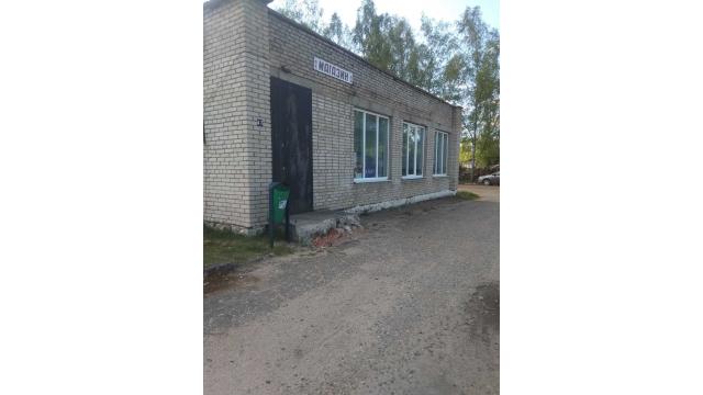 Капитальное строение с инв. №254/C-112665, магазин пл. 94,7 кв.м. (Миорский р-н, г.Дисна, ул. Фрунзе, 43)