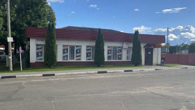 Капитальное строение с инв. №601/C-30631, магазин №11 пл. 192,9 кв.м. (Минская обл., Логойский р-н, г.п.Плещеницы, ул. Октябрьская, 1А)