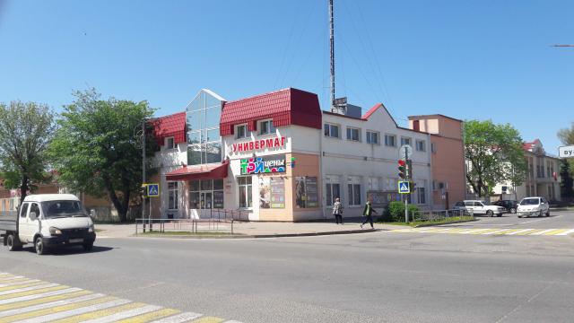 Капитальное строение с инв. №201/C-12263, магазин Универмаг пл. 1052,3 кв.м. (г.Городок, ул. Пролетарская, 11)