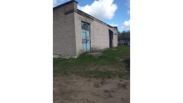 Капитальное строение с инв. №254/C-112665, магазин пл. 94,7 кв.м. (Миорский р-н, г.Дисна, ул. Фрунзе, 43)