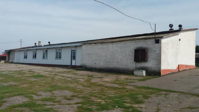 Капитальное cтроение с инв. №220/C-27971, центральный рынок пл. 19087,0 кв.м. (г.Глубокое, ул. Физкультурная, 1А)