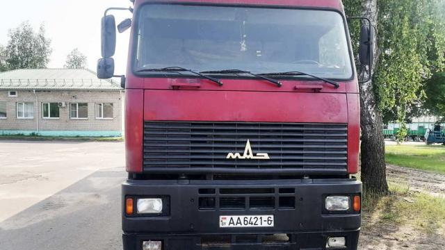 Автомобиль грузовой седельный тягач МАЗ-544008, 2008 г.в., рег. знак АА 6421-6 (Могилевская обл., Хотимский р-н, г.п.Хотимск, ул. Льнозаводская, 9)