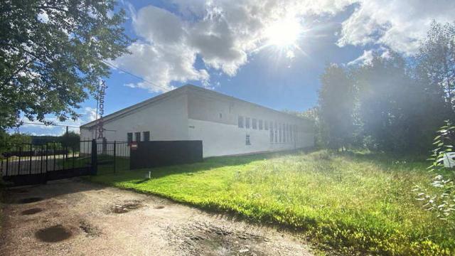 Комплекс зданий и сооружений хлебозавода с инв. №600/C-14081 пл. 1143,6 кв.м., расположенных на земельном участке пл. 1,2393 га (Минская обл., Логойский р-н, г.п.Плещеницы, ул. Воровского, 136)