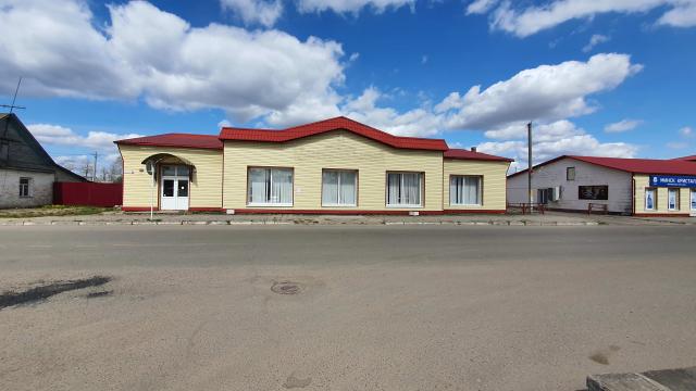 Капитальное строение с инв. №254/C-8634, «Продовольственный магазин «Центральный» пл. 839,9 кв.м. (г.Миоры, Октябрьская, 4)