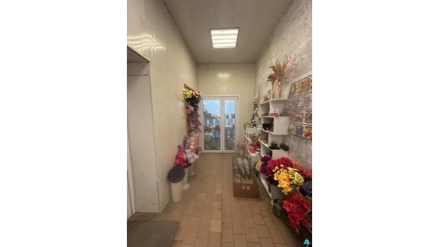 Изолированное помещение с инв. №200/D-88317, торговое помещение пл. 23,9 кв.м. (Витебская обл., г.Витебск, пр-т Московский, 80)