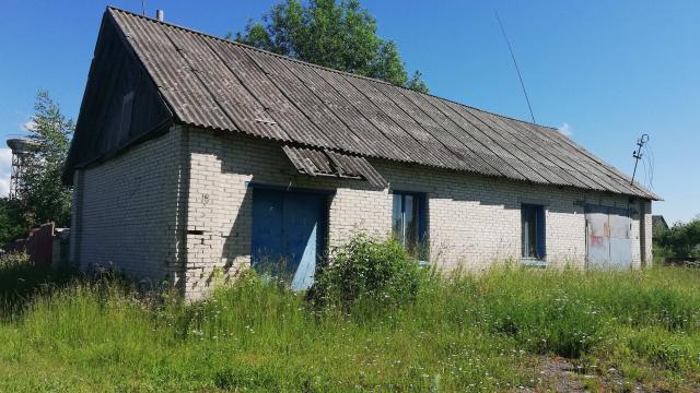 Капитальное строение, магазин пл. 106,8 кв.м. (Витебский р-н, д.Калиново, ул. Сельская, 18)