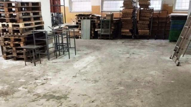 Комплекс зданий и сооружений хлебозавода с инв. №600/C-14081 пл. 1143,6 кв.м., расположенных на земельном участке пл. 1,2393 га (Минская обл., Логойский р-н, г.п.Плещеницы, ул. Воровского, 136)