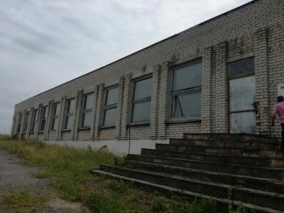 Капитальное строение с инв. №220/C-16507, магазин пл. 705,8 кв.м. (Глубокский р-н, д. Прозороки, ул. Вокзальная, 7А)