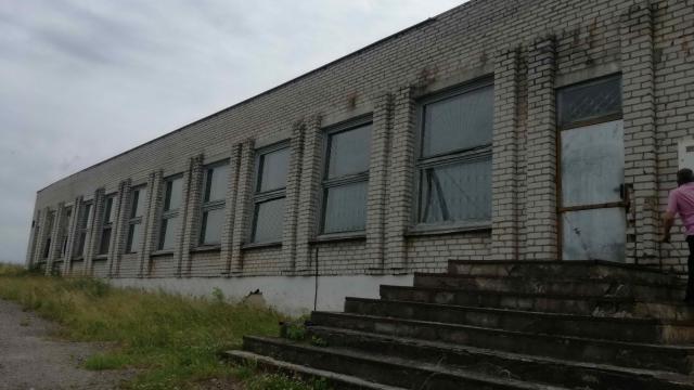 Капитальное строение с инв. №220/C-16507, магазин пл. 705,8 кв.м. (Глубокский р-н, д. Прозороки, ул. Вокзальная, 7А)