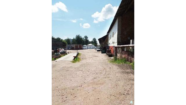 Комплекс 7 зданий торговой базы (АБК, магазин, склады и гаражи) общей пл. 3885,8 кв.м. с сетями и благоустройством территории, расположенных на земельном участке пл. 1,3306 га (Витебская обл., г.Витебск, ул. Горбачевского, 25)