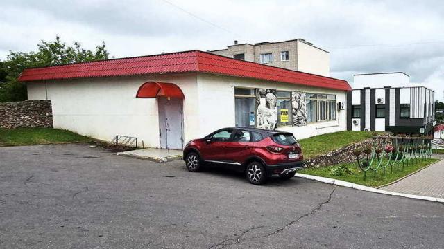 Капитальное строение с инв. №642/С-11416, магазин «Слуцкий край» пл. 361,5 кв.м. (Минская обл., г.Копыль, ул. Партизанская, 1 «Б»)