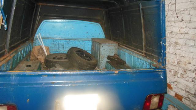 Автомобиль ИЖ-2717-220, 2003 года выпуска, регистрационный номер ВА 3995 (без постановки на учет) (г.Миоры, ул. Коммунистическая, 14)