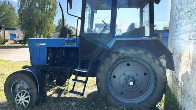 Трактор МТЗ-82.1, 2009 г.в., рег. знак АВ 4526-1 (Брестская обл. г.Дрогичин, ул. Ленина, 136)