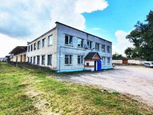 Комплекс 5 зданий торговой базы (АБК, склады и гаражи) общей пл. 2883,6 кв.м. с сетями и благоустройством территории, расположенных на земельном участке пл. 0,9684 га (Витебская обл., г.Витебск, ул. Мясникова, 4А)