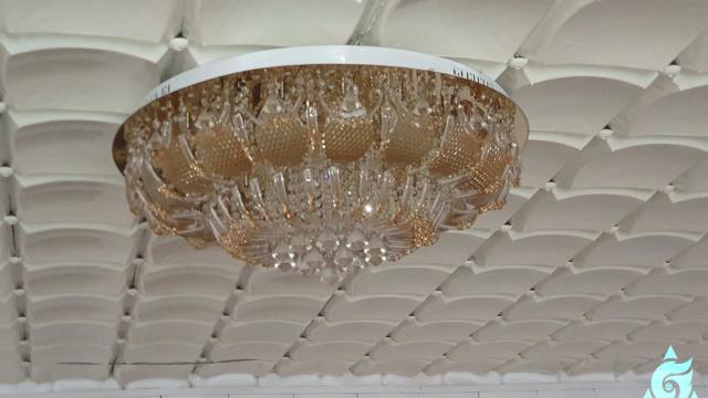 Люстра Г Буше 9695/28 FR LED Y с пультом, инв. №51012 (столовая) (г.Могилев, ул. Первомайская, 77)