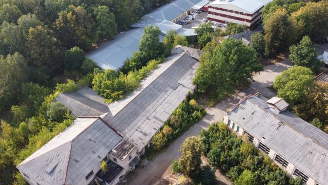 Комплекс зданий и сооружений производственного корпуса с двумя двухэтажными административными пристройками и КНС общей пл. 2629,0 кв.м. (г.Витебск, ул. Академика Павлова, 48)