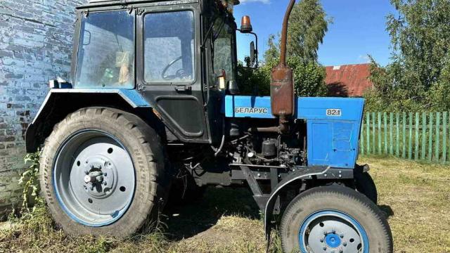 Трактор МТЗ-82.1, 2009 г.в., рег. знак АВ 4526-1 (Брестская обл. г.Дрогичин, ул. Ленина, 136)
