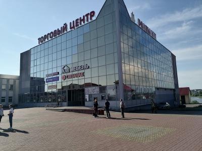 Капитальное строение с инв. №220/C-5549, магазин «Универмаг» пл. 4269,4 кв.м., (г.Глубокое, ул. Ленина, 7А)