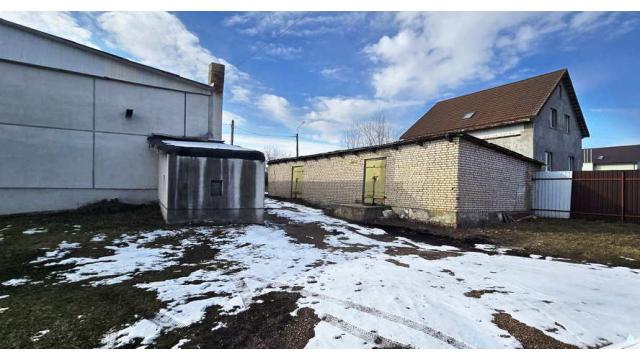 Право заключения договора аренды помещений магазина №8 пл. 206 кв.м. (Минская обл., г.Дзержинск, ул. Октябрьская, 34). Размер ежемесячной арендной платы составляет 4145,40 бел. руб. Срок аренды не менее 3 лет.