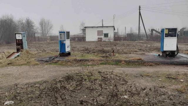 Здание заправочной с благоустройством (ограждением) заправочной и тремя топливо-заправочными колонками (Витебский район, аг.Тулово)