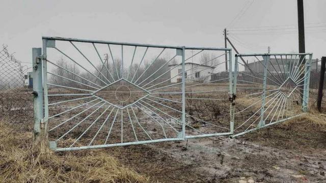 Здание заправочной с благоустройством (ограждением) заправочной и тремя топливо-заправочными колонками (Витебский район, аг.Тулово)