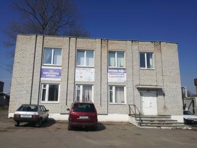 Капитальное строение с инв. №220/C-15274, административное здание пл. 308,3 кв.м. (г.Глубокое, ул. Железнодорожная, 24)