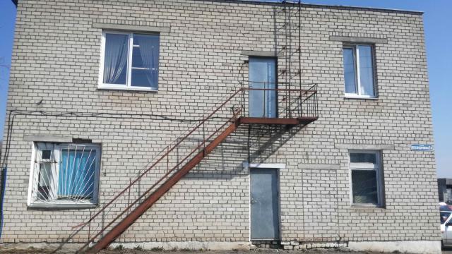 Капитальное строение с инв. №220/C-15274, административное здание пл. 308,3 кв.м. (г.Глубокое, ул. Железнодорожная, 24)