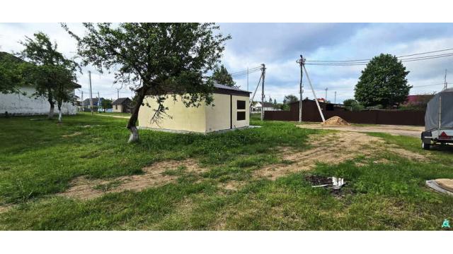 Капитальное строение с инв. №601/C-14083, магазин «Колосок» пл. 232,5 кв.м. (Минская обл., Логойский р-н, г.п.Плещеницы, ул. Октябрьская, 41)