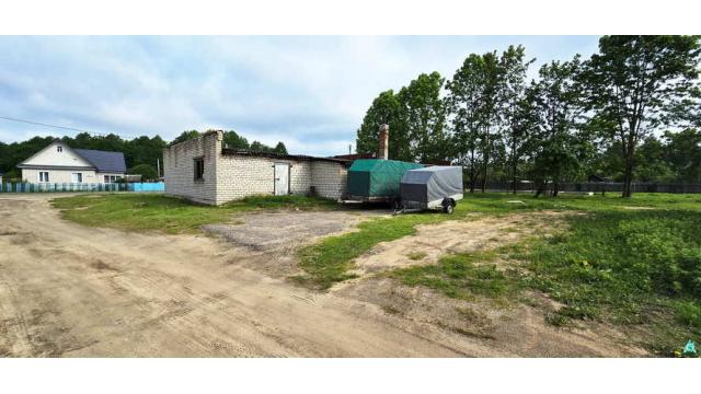 Капитальное строение с инв. №601/C-14083, магазин «Колосок» пл. 232,5 кв.м. (Минская обл., Логойский р-н, г.п.Плещеницы, ул. Октябрьская, 41)