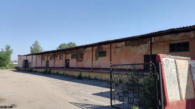 Капитальное строение с инв. №220/C-16535, магазин «Стройматериалы» пл. 1035,9 кв.м. (г.Глубокое, ул. Железнодорожная, 2)