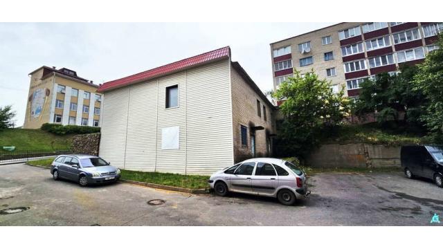 Капитальное строение с инв. №642/С-11416, магазин «Слуцкий край» пл. 361,5 кв.м. (Минская обл., г.Копыль, ул. Партизанская, 1 «Б»)