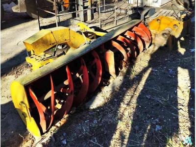 Снегоочиститель фрезерно-роторный 208.46.55.000, 2012 г.в., инв. №01489 (Брестская обл., г.Пинск, ул. Черняховского, 83)