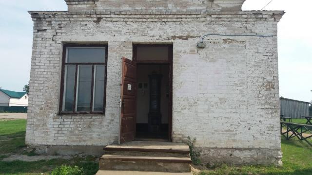 Капитальное cтроение с инв. №220/C-27971, центральный рынок пл. 19087,0 кв.м. (г.Глубокое, ул. Физкультурная, 1А)