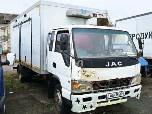 Автомобиль грузовой рефрижератор JAC HFC 1063K, 2013 г.в., рег. знак АО 3806-5 (Минская обл., Дзержинский р-н, г.Дзержинск, ул. Северная, 1)