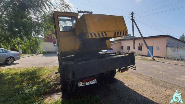 Автокран грузовой МАЗ 5334, 1991 г.в., рег. №АВ 6235-6 (Могилевский р-н, д.Макаренцы)