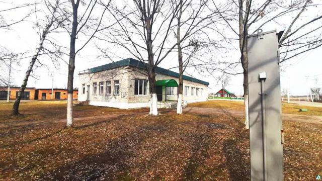 Капитальное строение с инв. №130/С-40322, столовая пл. 308,5 кв.м. (Брестская обл., Пинский р-н, Поречский с/с, д.Тобулки, ул. Центральная, 33)