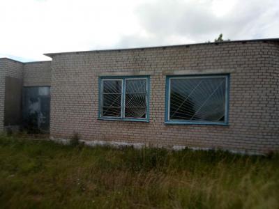 Капитальное строение с инв. №220/C-15853, магазин пл. 129,3 кв.м. (Глубокский р-н, д. Усово, ул. Усовская, 11)