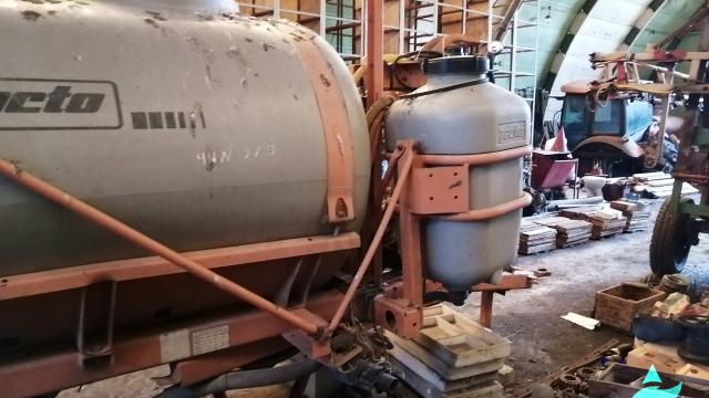 Опрыскиватель АММЕ-18 «Колумбия», инв. №975-Х (г.Витебск, ул. Ленинградская, 217)