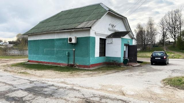 Продажа права на заключение договора аренды помещений магазина пл. 172 кв.м. с торговым и холодильным оборудованием для размещения объекта розничной торговли (Минская обл., Минский р-н, Папернянский с/с, аг.Вишневка, ул. Центральная). Начальная цена (разм